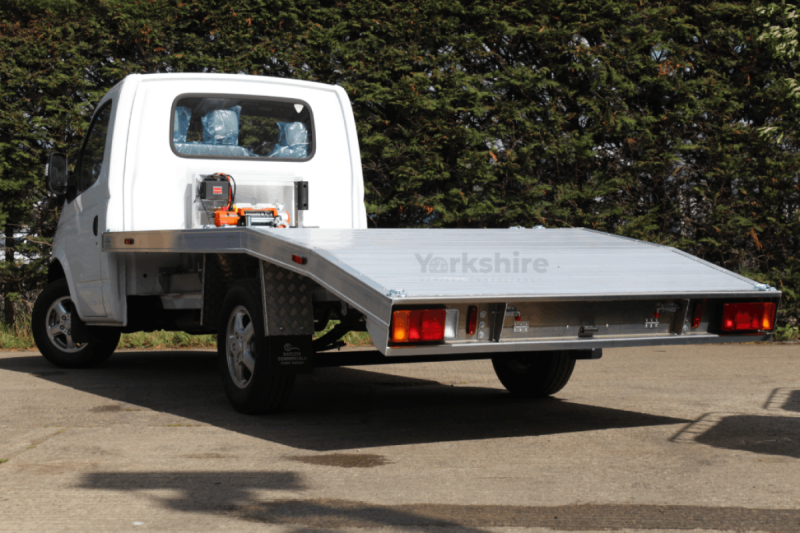 This is the V80 3.5T Recovery Truck vehicle.